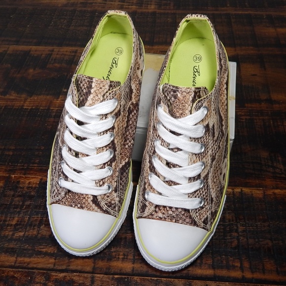 Beverly Feldman Snake Print Low-Top Sneakers - Picture 2 of 7